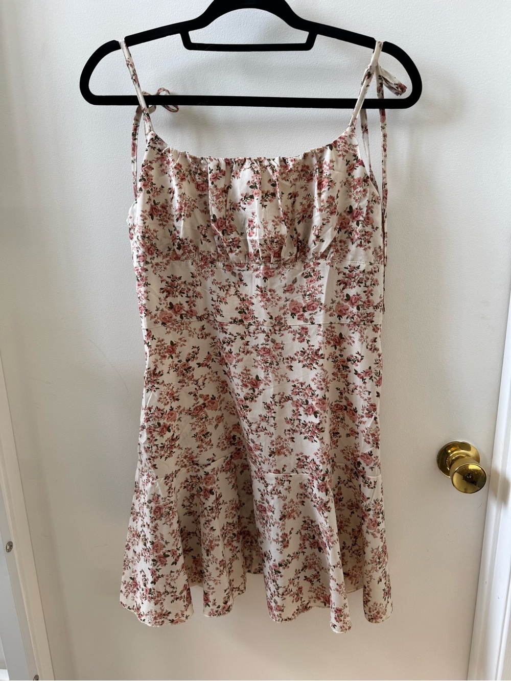 SHEIN Cream Floral Print Dress
